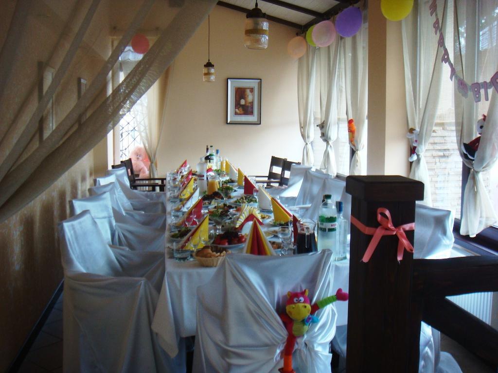 Shato Paradis Hotel Irpin Esterno foto