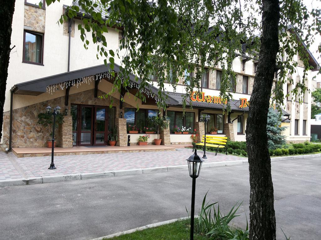 Shato Paradis Hotel Irpin Esterno foto