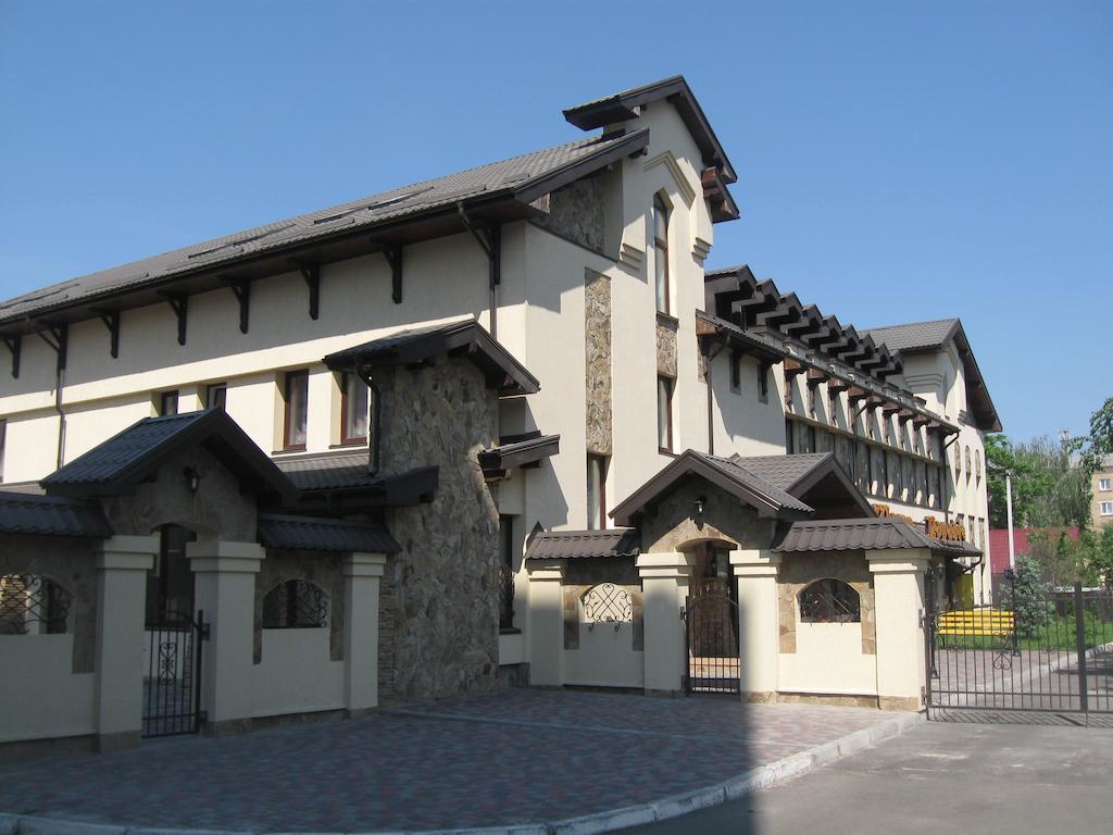 Shato Paradis Hotel Irpin Esterno foto
